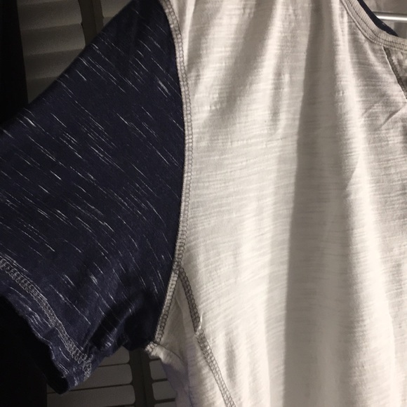 Rustic. Earth button t shirt - Picture 6 of 7